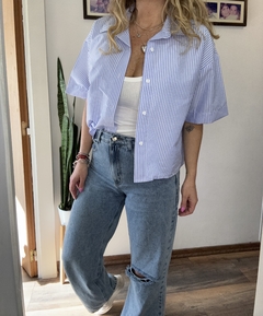 Camisa corta en internet
