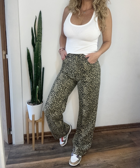Jean tiro alto leopardo