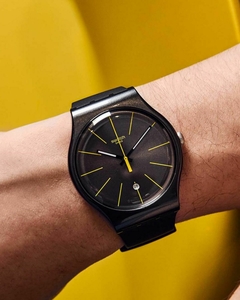 Reloj Swatch Essentials Charcolazing SUOB404