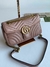 BOLSA GUCCI GG MARMONT MATELASSE NUDE ROSE PEQUENA - loja online