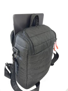 Matera Puffer Porta Notebook Salmón Ultra Liviana en internet