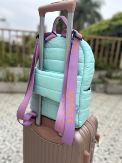 Imagen de Mochila Trip Puffer Salmón