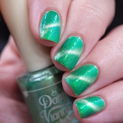 Green Elixir - By Dany Vianna Esmaltes Artesanais