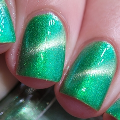 Green Elixir - By Dany Vianna Esmaltes Artesanais