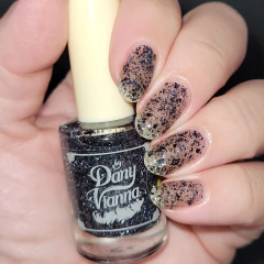 From Dust, to Dust - By Dany Vianna Esmaltes Artesanais