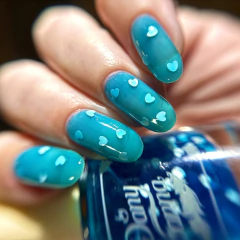 Frozen Hearts na internet