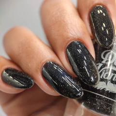 Black Sequins - By Dany Vianna Esmaltes Artesanais