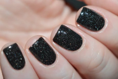 Black Sequins - By Dany Vianna Esmaltes Artesanais