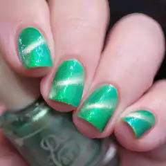 Green Elixir - By Dany Vianna Esmaltes Artesanais