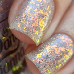 Blushing Phantom - By Dany Vianna Esmaltes Artesanais