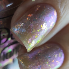 Magnetic Attraction - By Dany Vianna Esmaltes Artesanais