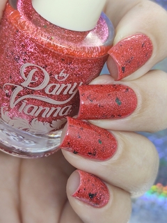 Our Girl's Got the Real Touch - By Dany Vianna Esmaltes Artesanais