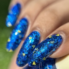 Just Keep Swimming - By Dany Vianna Esmaltes Artesanais