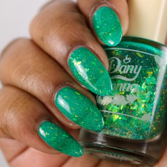 Not a Prize to be Won - By Dany Vianna Esmaltes Artesanais