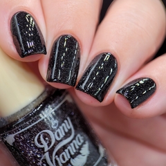 Black Sequins na internet