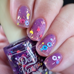Across the Candy Line - By Dany Vianna Esmaltes Artesanais