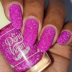 Viva Magenta - By Dany Vianna Esmaltes Artesanais