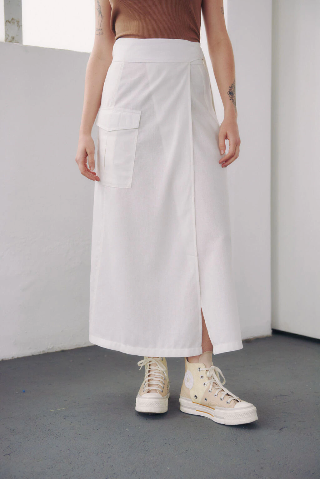 Pollera Conexion Blanco thumbnail 3