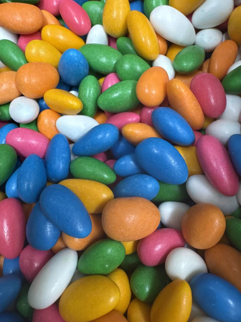 AMÊNDOA CONFEITADA COLORIDA KG - comprar online