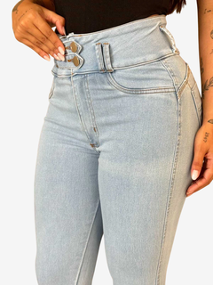 Calça Feminina Jeans Ref 1112024 na internet