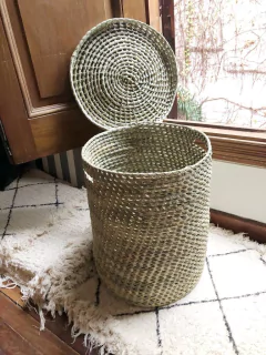 Canasto Ropa de palma con tapa - comprar online