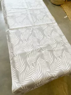 Mantel Eco Cuero Ramas Gris