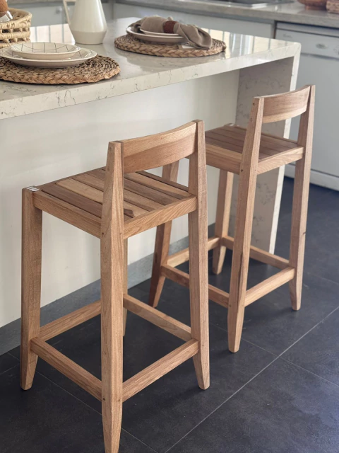 Banqueta con respaldo petiribi