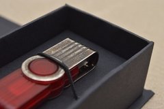 Kit com 100 Caixas de Pen Drive Preta gravação branca - Caixas e Brindes