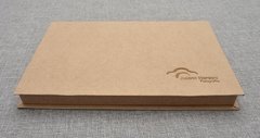 case-de-pen-drive-e-fotos-papel-kraft-3