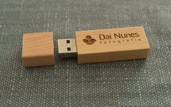 Pen drives + caixas - comprar online