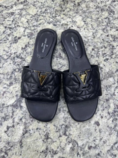 Flat Louis Vuitton Preta Italiana - comprar online