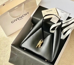 Bolsa Givenchy G-Hobo Média Preta Italiana