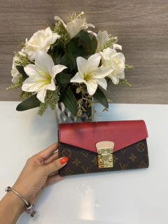 Carteira Louis Vuitton Pallas Vermelha Italiana - loja online