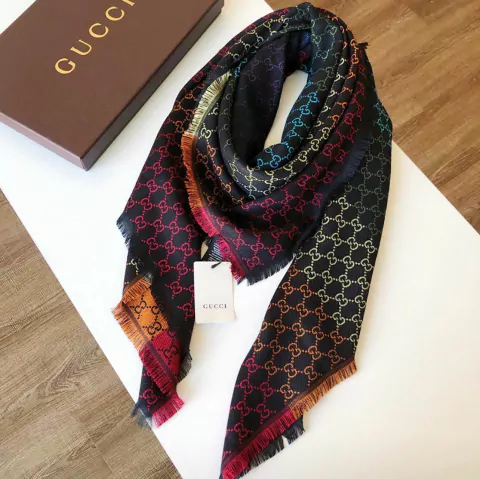 Echarpe Gucci Multicolor Dupla Face Italiana