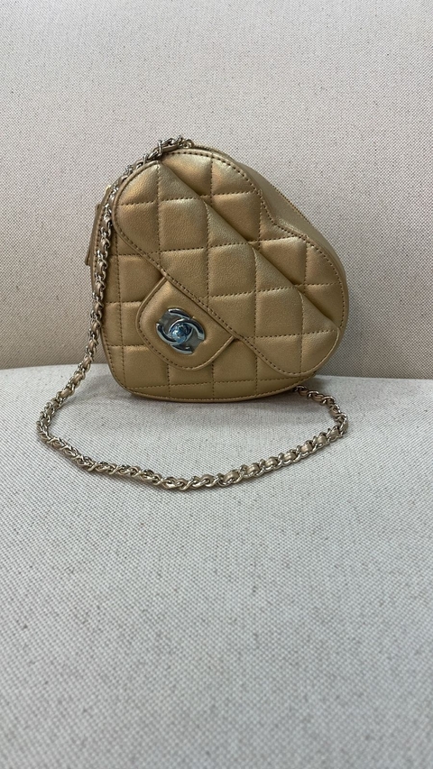Bolsa Chanel Coração Dourada Italiana