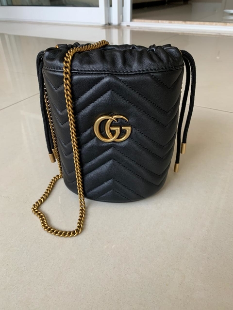 Bolsa Gucci Bucket Pequena Preta Italiana