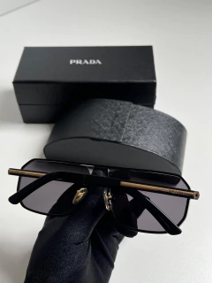 Óculos Prada Masculino na internet