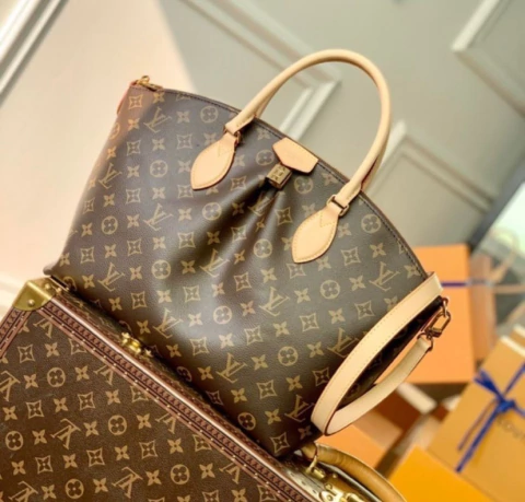 Bolsa Louis Vuitton Boetie MM Italiana
