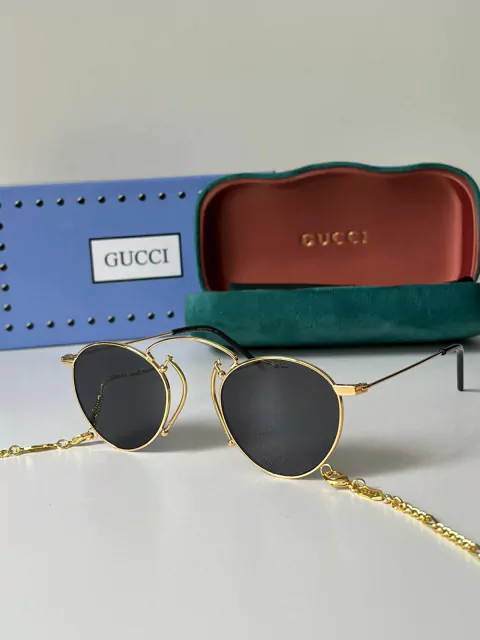 Óculos Gucci com Corrente Italiana