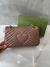 Bolsa Gucci Marmont Pequena Shoulder Nude Rosado Italiana - Bolsas e Grife