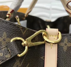 Bolsa Louis Vuitton Montaigne GM na internet