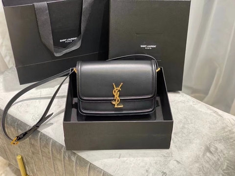 Bolsa Solferino Preto com Dourado Italiana