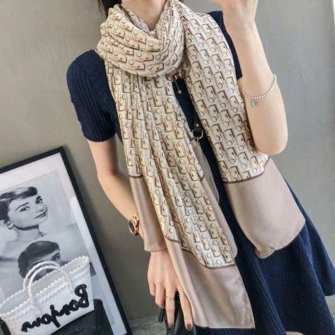 Lenço Dior Azul Nude Italiana - comprar online