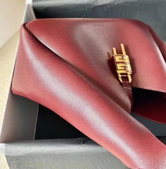 Bolsa Givenchy G-Hobo Média Vermelha Italiana - Bolsas e Grife
