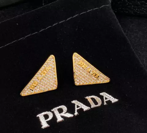 Brinco Triangular Symbole Dourado Italiana