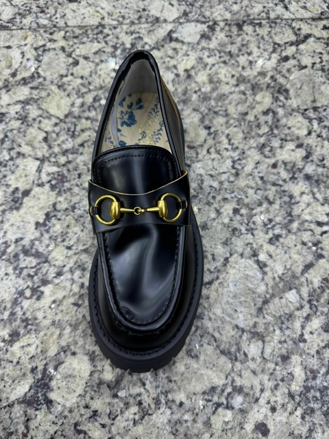 Mocassim Gucci Preto com Dourado Italiana - comprar online