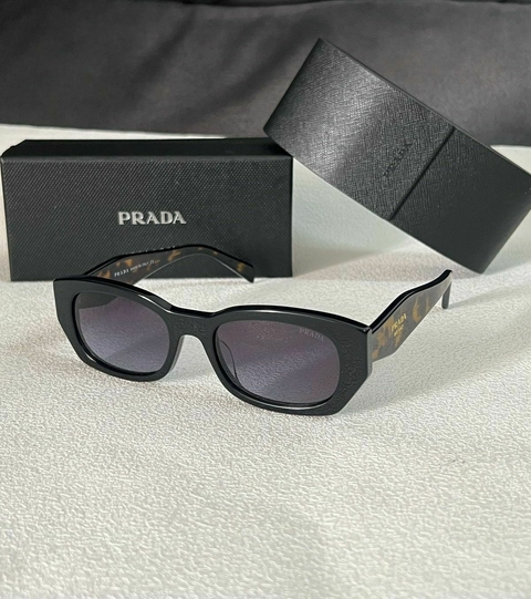 Óculos Prada Italiana - comprar online