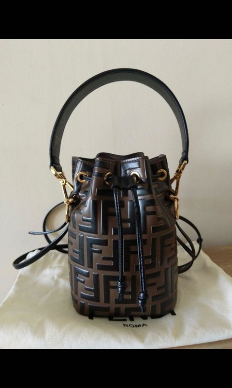 Bolsa Fendi Mini Saco Mon Tresor Marrom Italiana