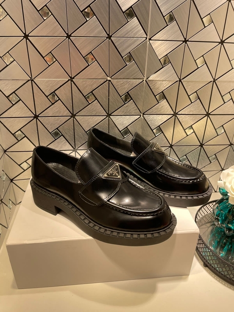 Mocassim em Couro Preto Italiana