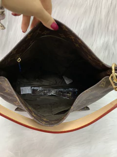 Bolsa Louis Vuitton Metis Hobo Monogram na internet